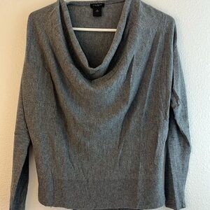 Ann Taylor Factory Draped Cowl Neck Sweater Top Women’s Size XS Gray Súper Soft